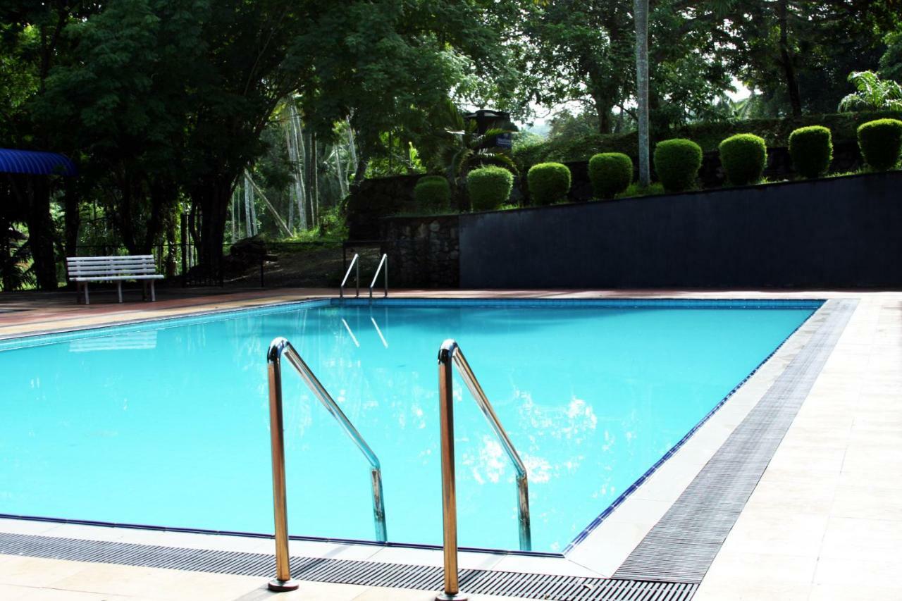 Rajanawa Resort Ratnapura Bagian luar foto